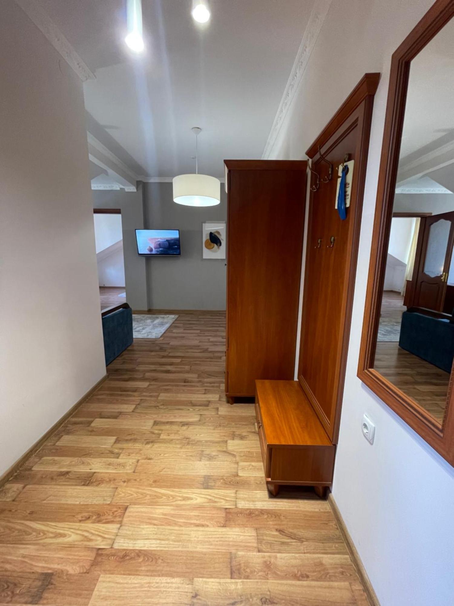 Hotel Villa Sofia Truskavets Ngoại thất bức ảnh
